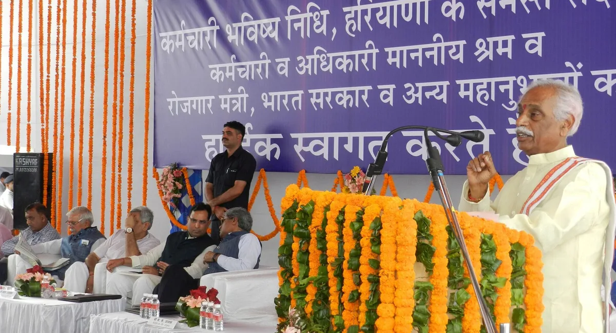 EPFO के नए नियम: PF का 75% तुरंत, पूरा पैसा 12 महीने बाद